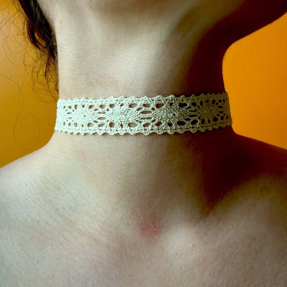 Victorian lace chocker